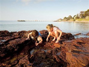 Red -rocks -cowes -foreshore _pi _r _1235790_1150x 863